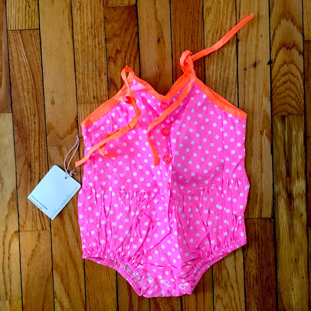 NWT everbloom onesie. 24m 💸Bundle & Save!